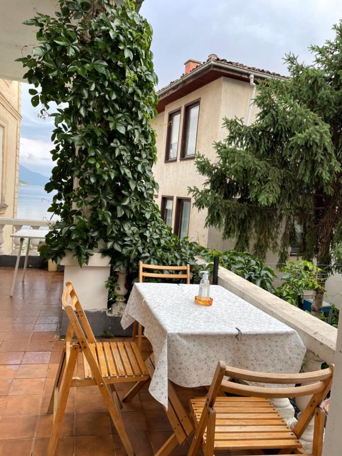 Savin Apartment Ohrid Luaran gambar