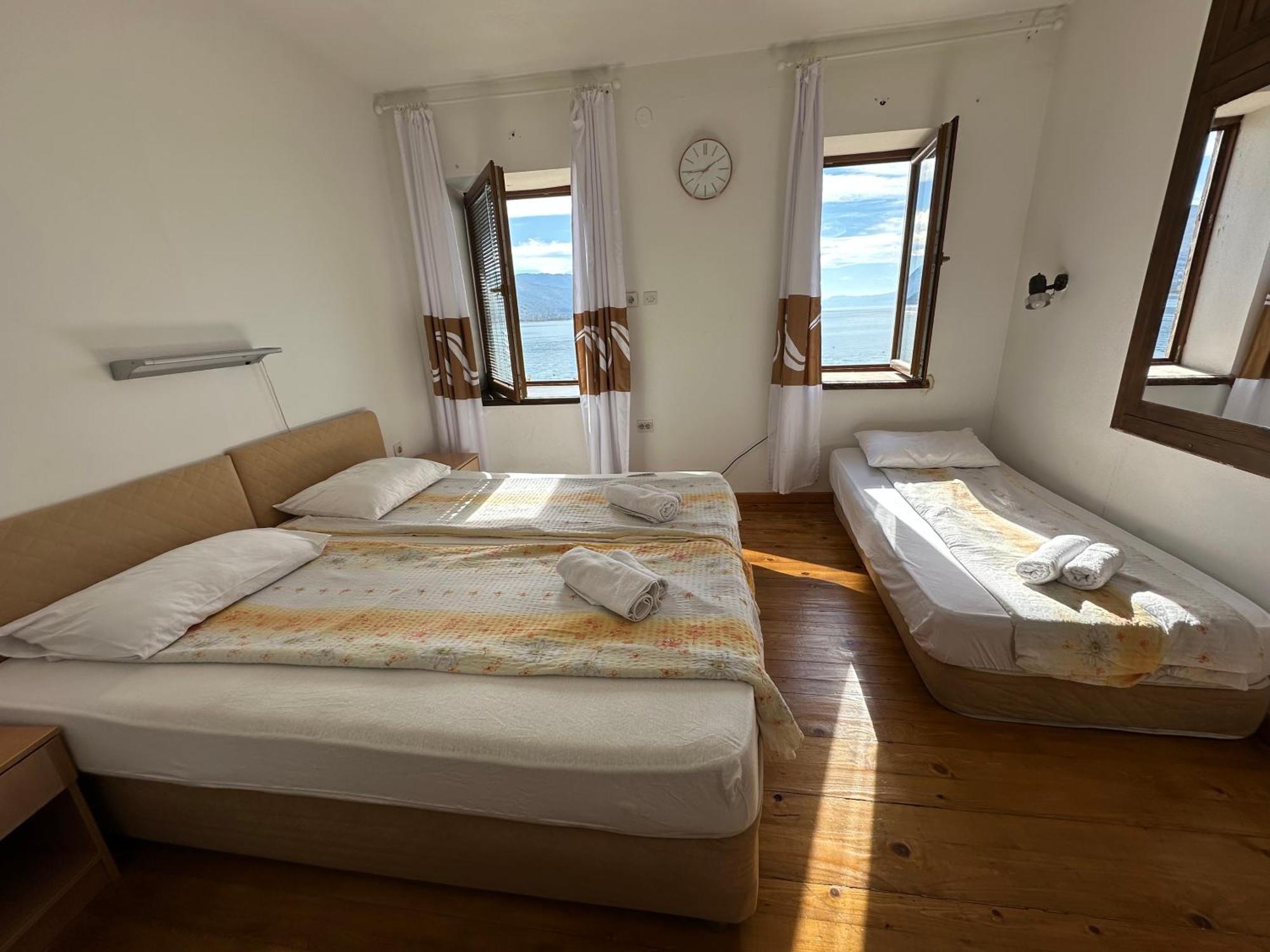 Savin Apartment Ohrid Luaran gambar